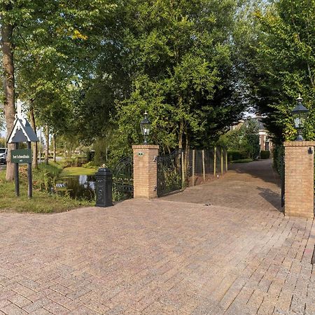 Het Schoolhuis Ferwerd Luaran gambar