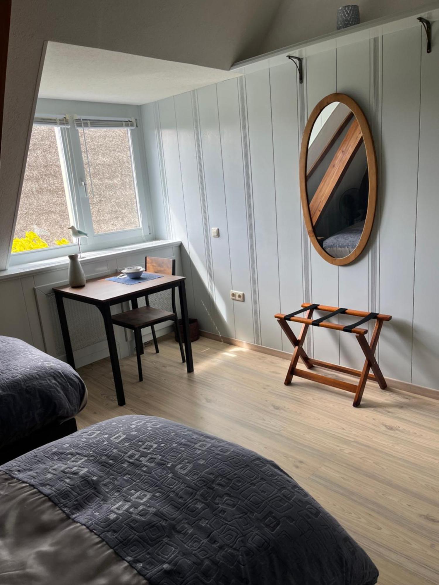 Het Schoolhuis Ferwerd Bilik gambar